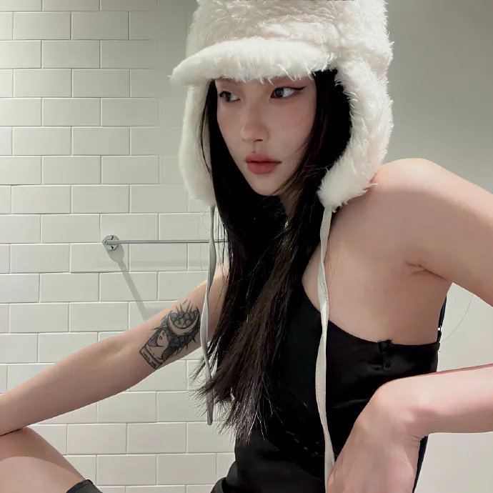 飞女欲潮